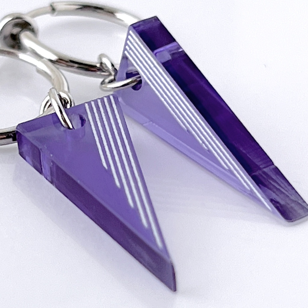 【spice_purple】ピアス・イヤリング│アクリルアクセサリー│││ユニーク│ストリート系│メンズ│カッコイイ│三角│揺れる│モード系