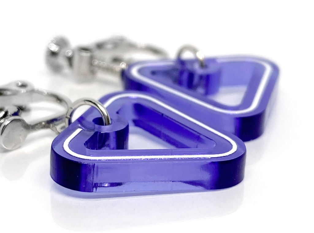 【delta_purple】ピアス・イヤリング|アクリルアクセサリー||ユニーク|ストリート系|メンズ|カッコイイ|三角|揺れる|モード系