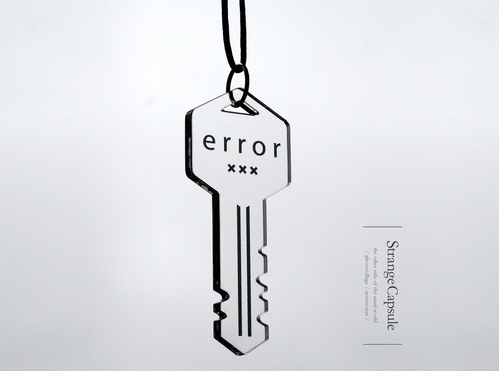 《アウトレット》error key│ロングコードネックレス│アクリルアクセサリー