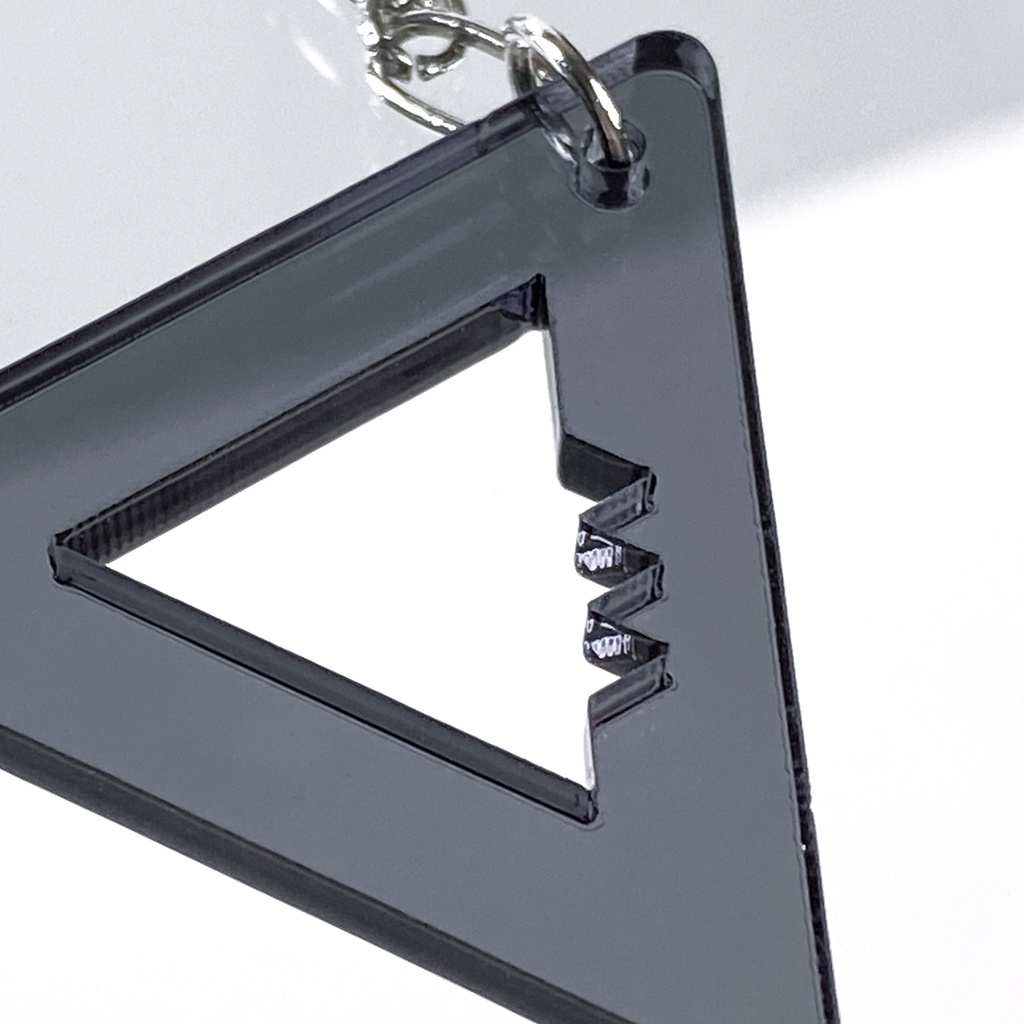 【傷心/DARK】ネックレス│アクリルアクセサリー  │ユニーク│ストリート│個性的│三角│メンズ