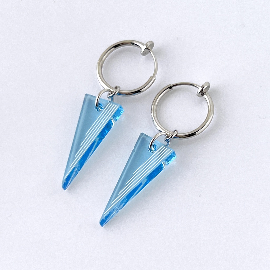 夏限定【spice_skyblue】ピアス・イヤリング│アクリルアクセサリー│││ユニーク│ストリート系│メンズ│カッコイイ│三角│揺れる│夏│青│モード系