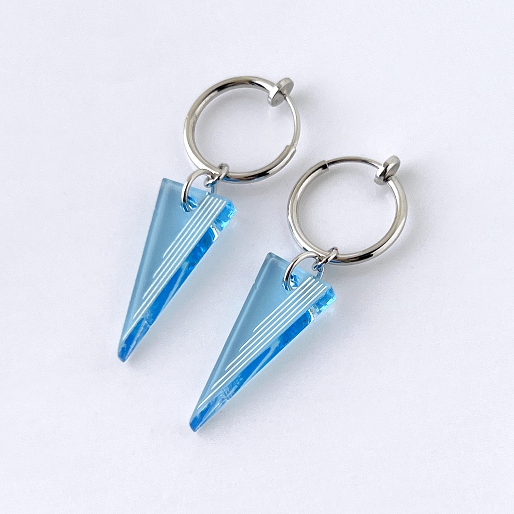 夏限定【spice_skyblue】ピアス・イヤリング│アクリルアクセサリー│││ユニーク│ストリート系│メンズ│カッコイイ│三角│揺れる│夏│青│モード系