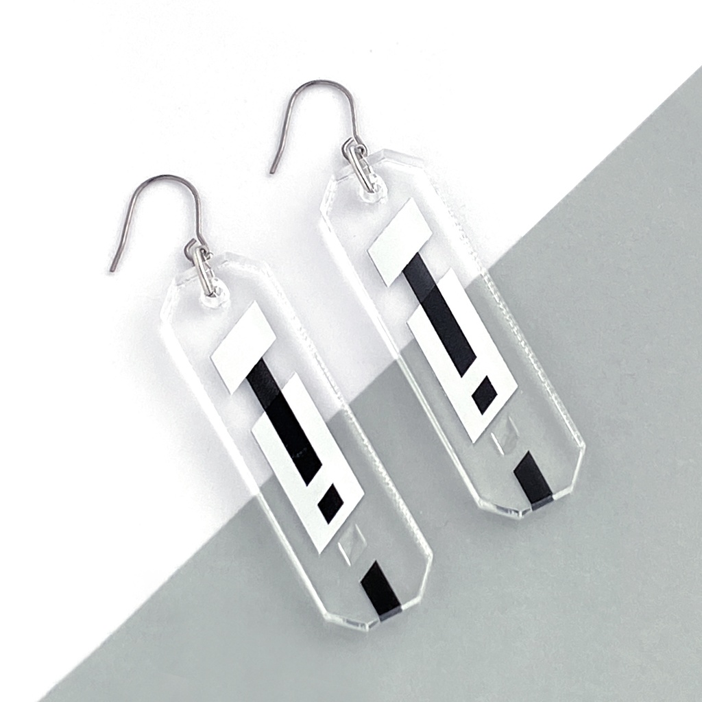 【slash】ピアス・イヤリング|アクリルアクセサリー|||ユニーク|メンズ|クリア|モード系|ストリート系|カッコイイ