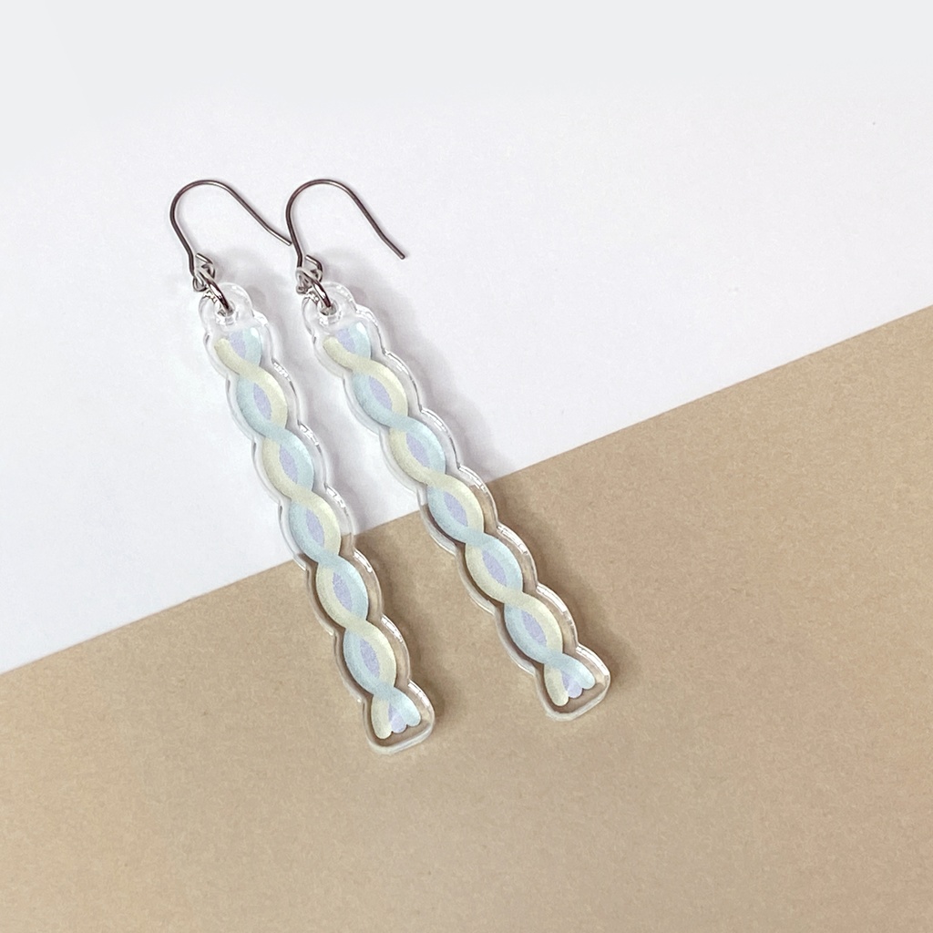 【spaghetti(spray)】ピアス・イヤリング||アクリルアクセサリー|青|パステルカラー|きらきら|揺れる|黄色|クリア|ゆめかわいい|かわいい