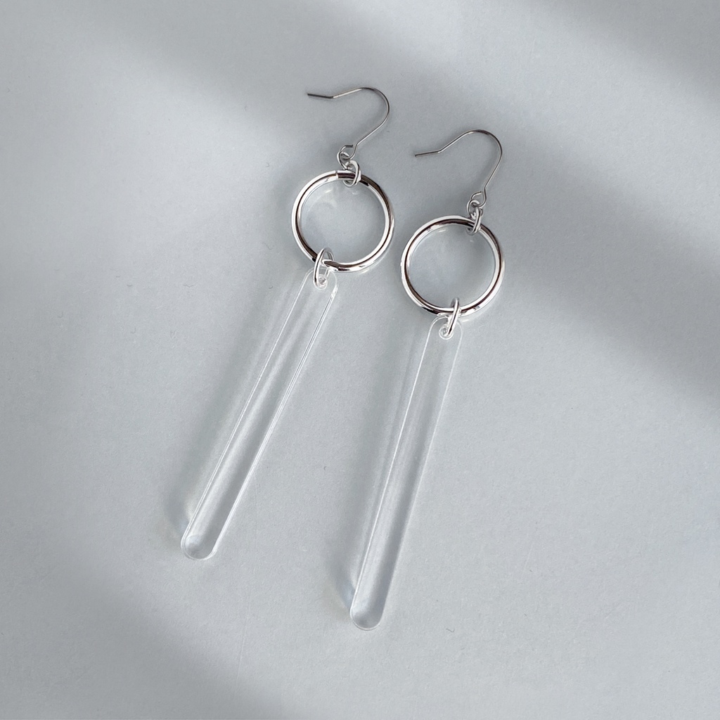 【air】ピアス・イヤリング|||アクリルアクセサリー|大ぶり|スタイリッシュ|スティック|夏|透明|揺れる|クリア|フェイクピアス|ユニセックス