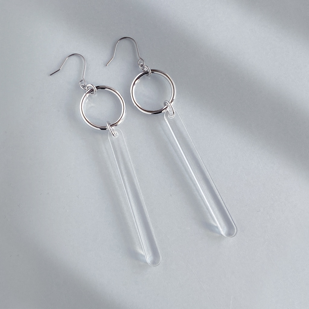 【air】ピアス・イヤリング|||アクリルアクセサリー|大ぶり|スタイリッシュ|スティック|夏|透明|揺れる|クリア|フェイクピアス|ユニセックス