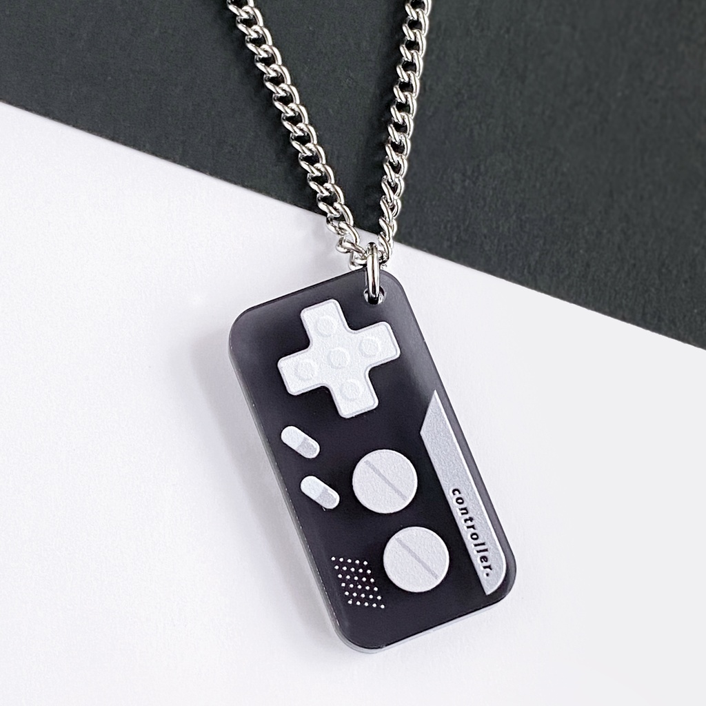 【controller_black】ネックレス|アクリルアクセサリー|||ユニーク|モード系|ストリート系|ゲーム|個性的|カッコイイ|サージカルステンレス|メンズ|コントローラー|薬|クリア|黒