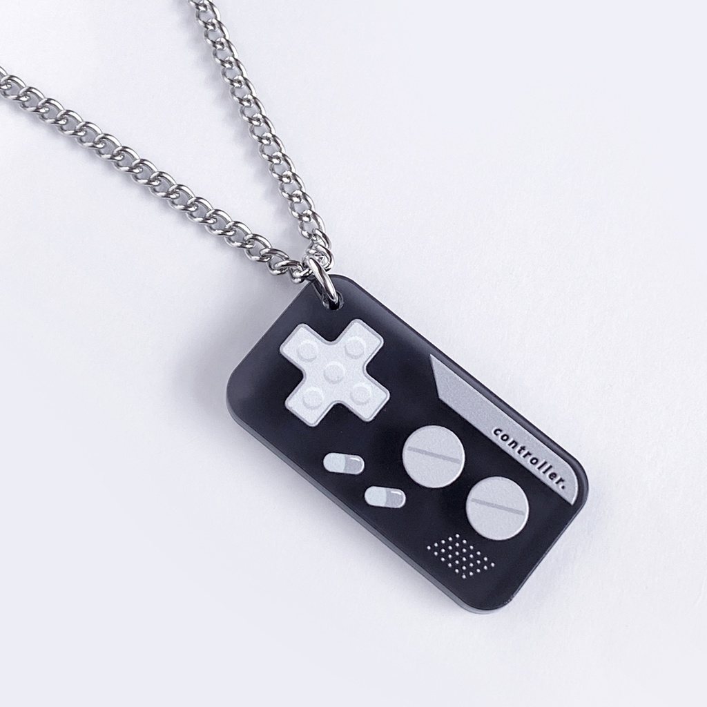 【controller_black】ネックレス|アクリルアクセサリー|||ユニーク|モード系|ストリート系|ゲーム|個性的|カッコイイ|サージカルステンレス|メンズ|コントローラー|薬|クリア|黒