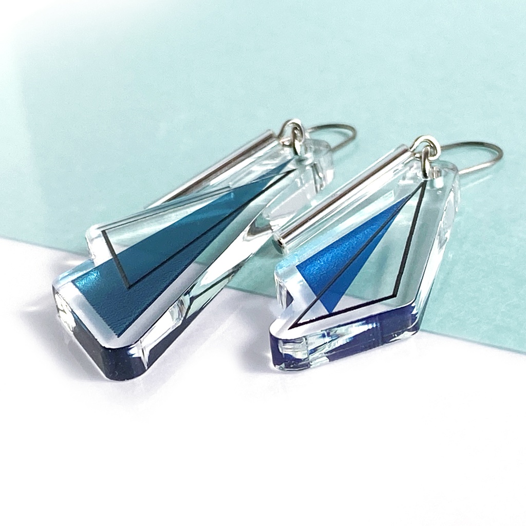 【flakes】ピアス・イヤリング/アクリルアクセサリー│││ユニーク│個性的│春夏│三角│青│クリア│透明