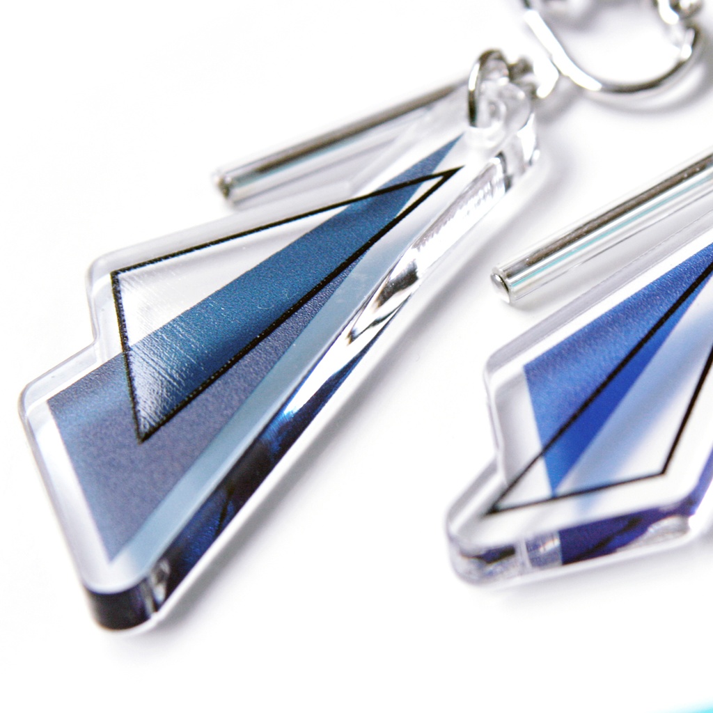 【flakes】ピアス・イヤリング/アクリルアクセサリー│││ユニーク│個性的│春夏│三角│青│クリア│透明