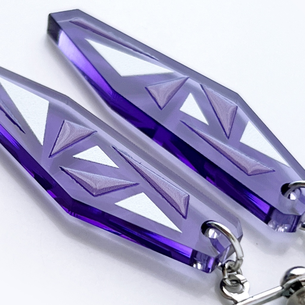 【stained glass/purple】ピアス・イヤリング|アクリルアクセサリー||ユニーク ステンドグラス 個性的 かっこいい 浴衣 三角 紫