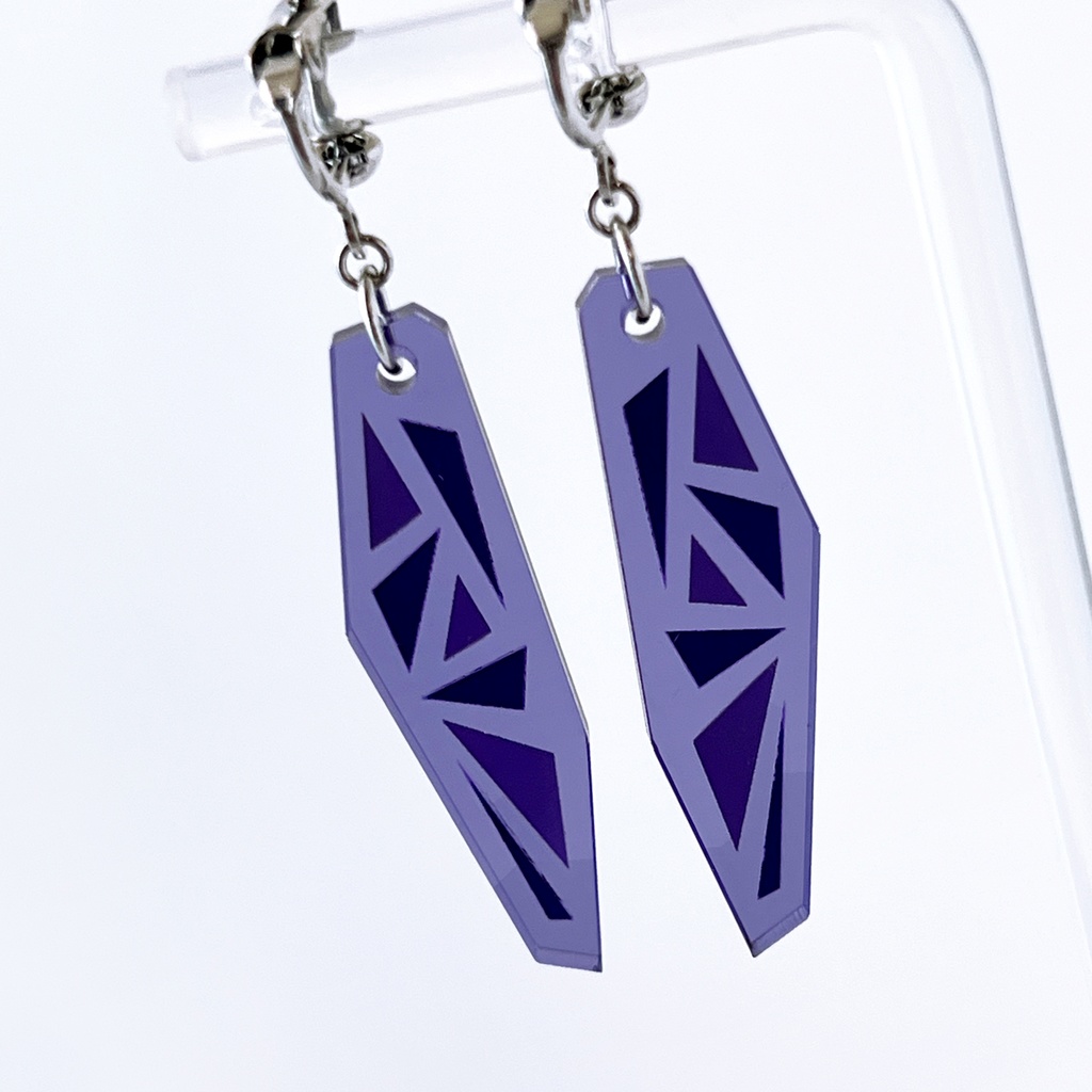【stained glass/purple】ピアス・イヤリング|アクリルアクセサリー||ユニーク ステンドグラス 個性的 かっこいい 浴衣 三角 紫