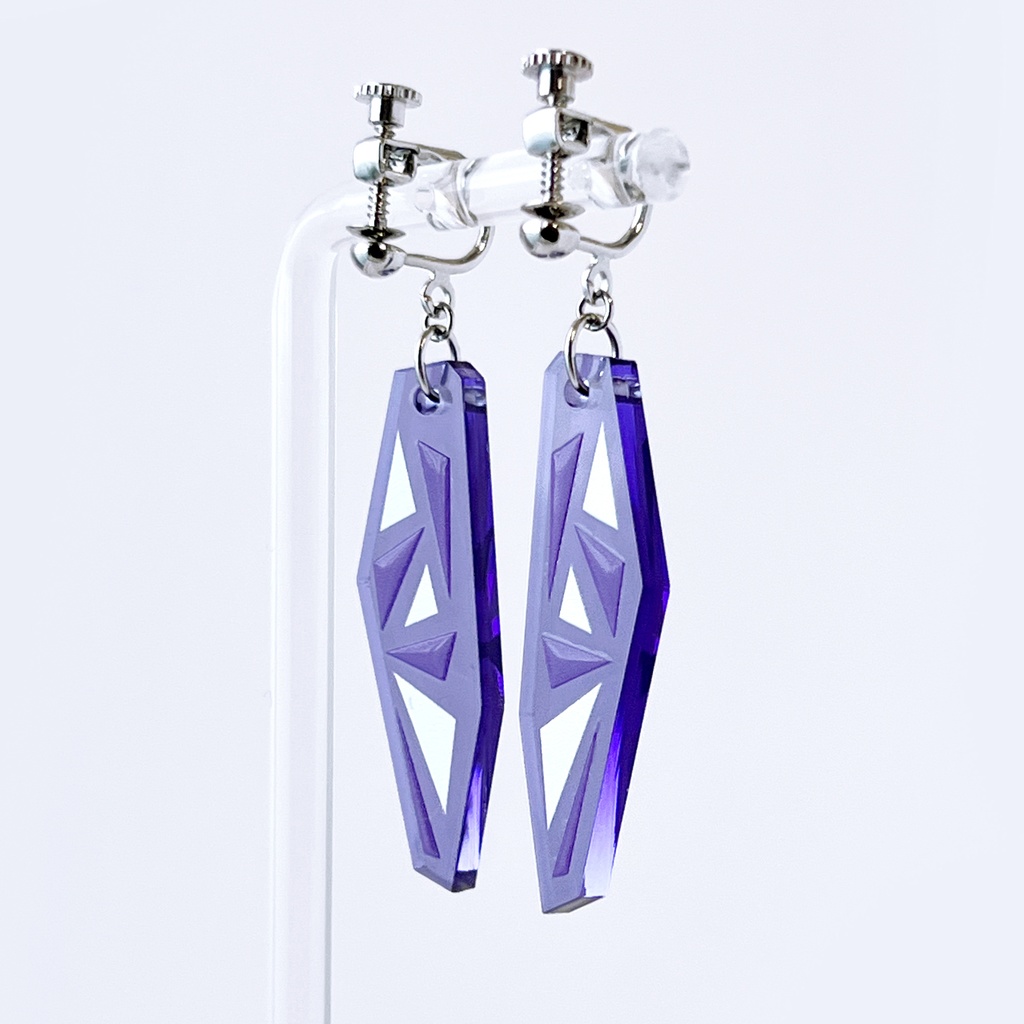 【stained glass／purple】ピアス・イヤリング｜アクリルアクセサリー｜｜ユニーク ステンドグラス 個性的 かっこいい 浴衣 三角 紫