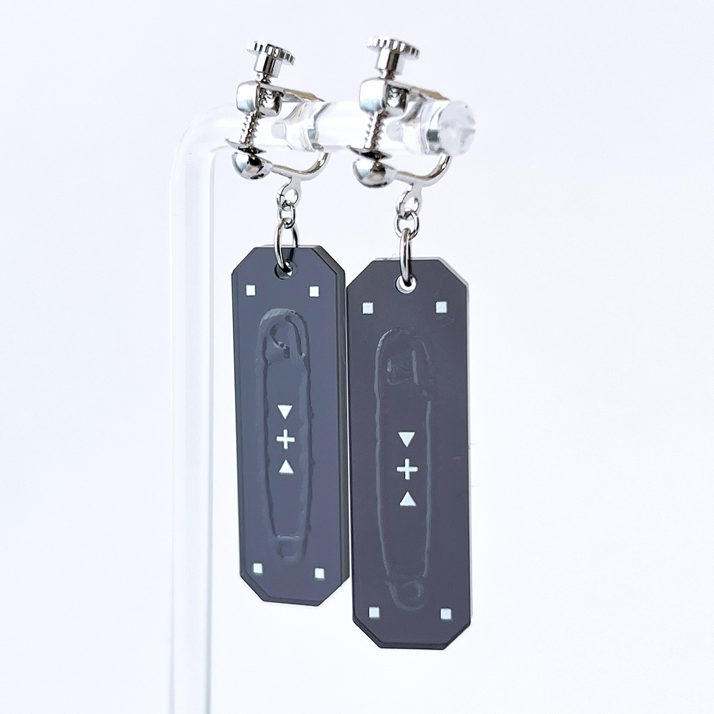【capture_black】ピアス・イヤリング|アクリルアクセサリー||ユニーク|メンズ|ストリート|個性的|かっこいい|安全ピン|黒|ブラック|デジタル