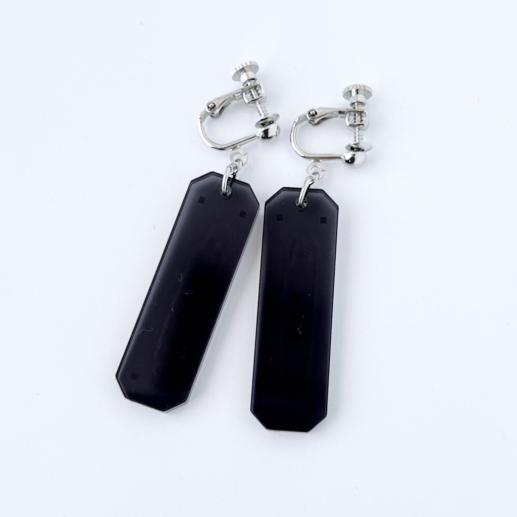 【capture_black】ピアス・イヤリング|アクリルアクセサリー||ユニーク|メンズ|ストリート|個性的|かっこいい|安全ピン|黒|ブラック|デジタル
