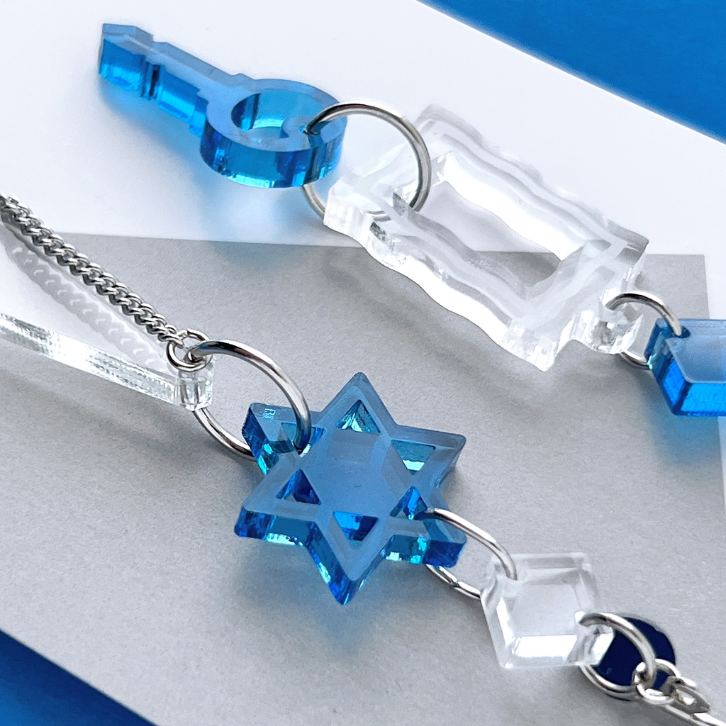 【Bit by Bit/130】ピアス・イヤリング|||アクリルアクセサリー|青|ブルー|星|ユニーク|幾何学|カギ|デジタル|揺れる|個性的|クリア|軽い|モード