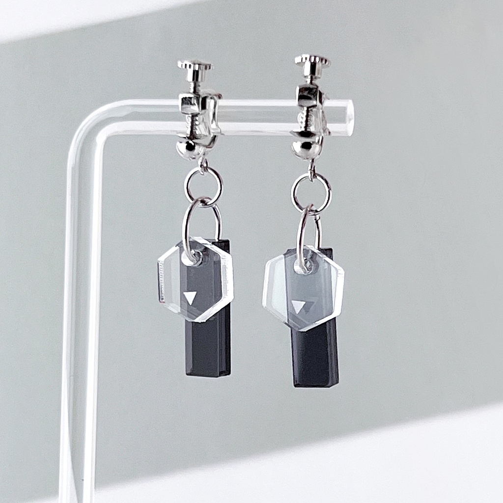 【effect_black】ピアス・イヤリング|アクリルアクセサリー ユニーク|ストリート系|個性的|メンズ|揺れる|韓国|クリア|黒|モード系