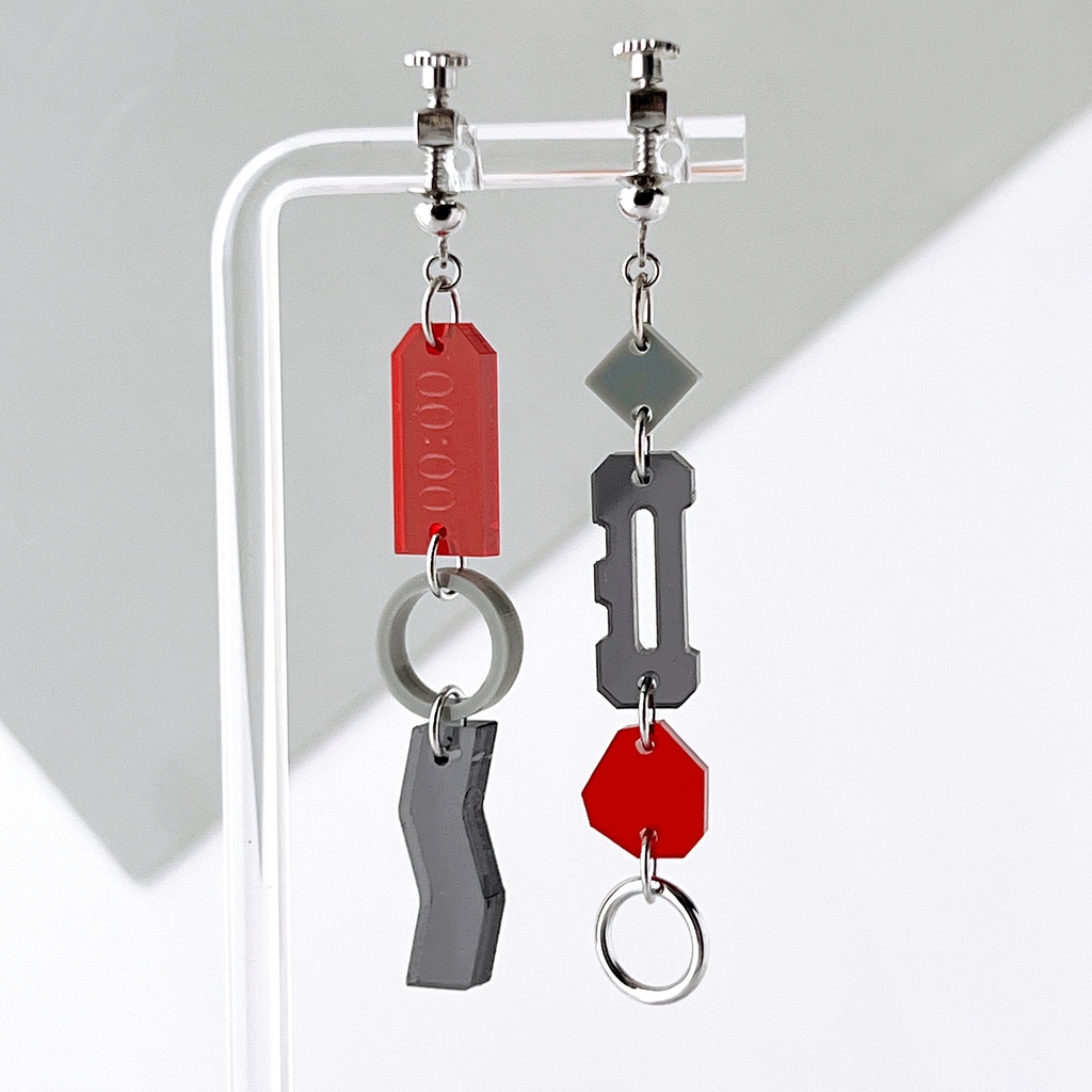 【Bit by Bit／133】ピアス・イヤリング｜｜｜アクリルアクセサリー｜赤｜レッド｜ユニーク｜幾何学｜デジタル｜揺れる｜個性的｜クリア｜軽い｜モード