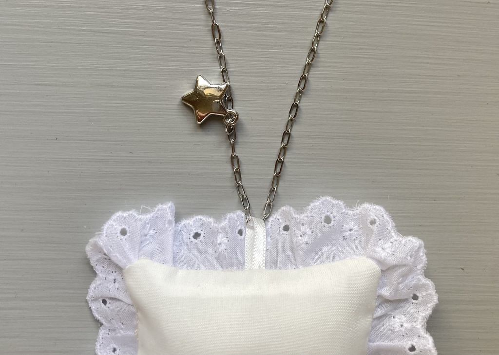 ふかふか枕のネックレス
