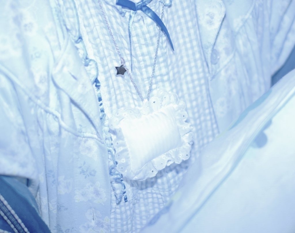 ふかふか枕のネックレス