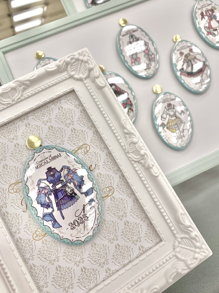 ブローチ風衣装缶バッジ