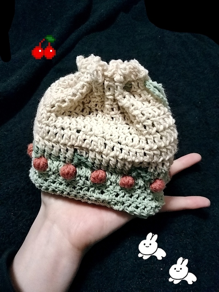 さくらんぼ小物入れ