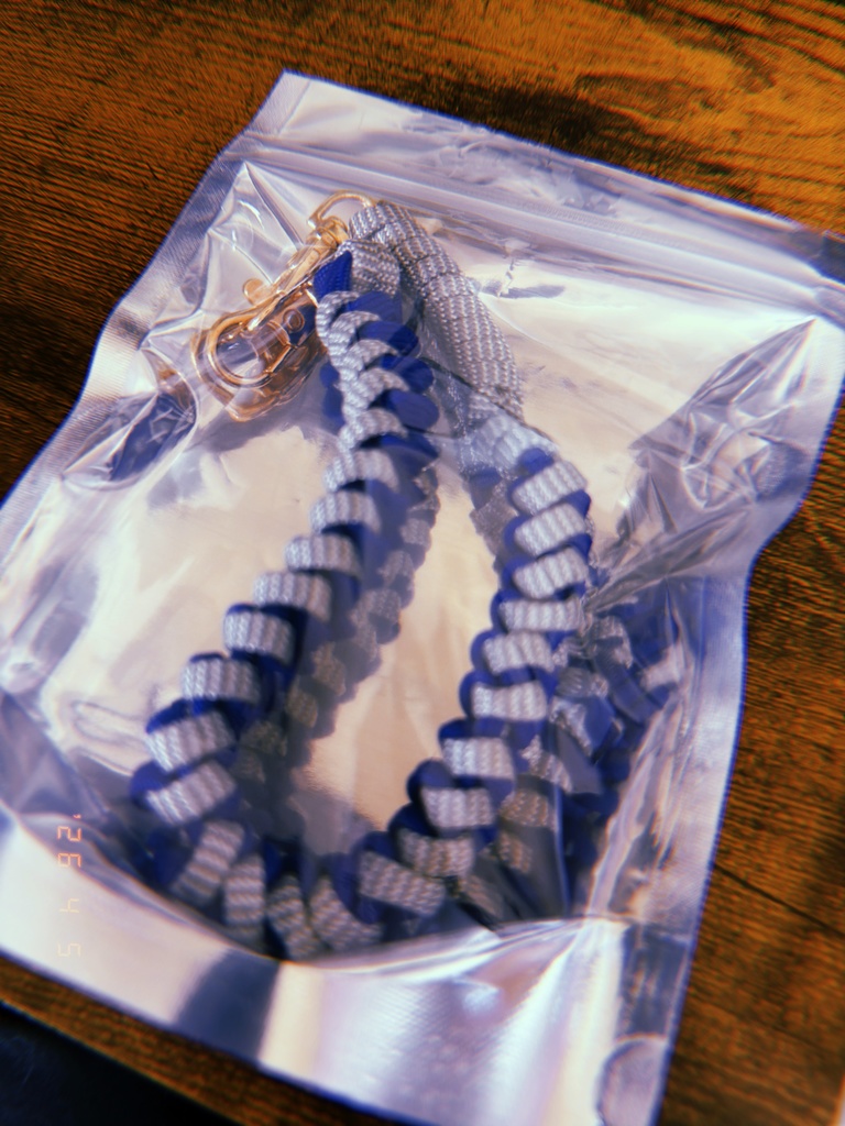 推し色スマホハンドストラップ①