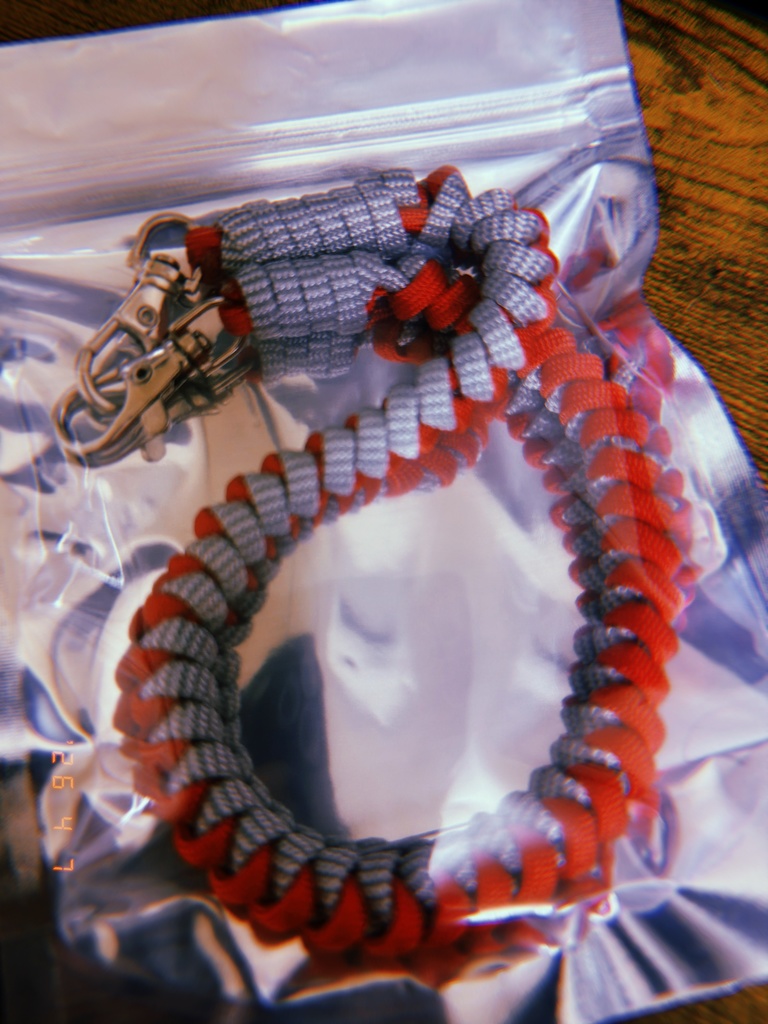 推し色スマホハンドストラップ 赤①