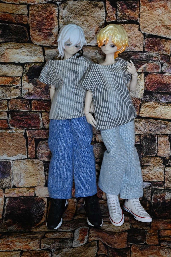 シチリアの追憶用ドロップショルダーシャツ+水色ワイドパンツ