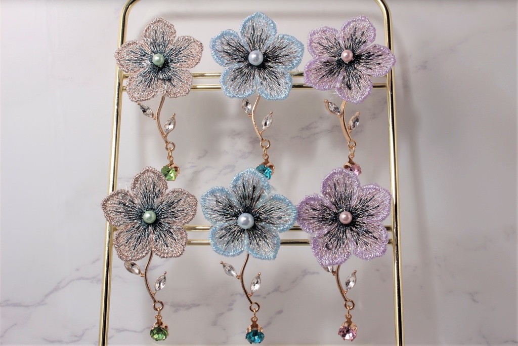 おはなのゆらゆらイヤリング