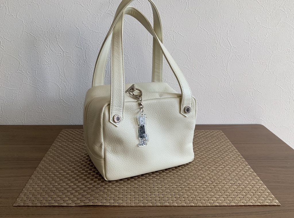 不潔で不気味な子どもアクキー