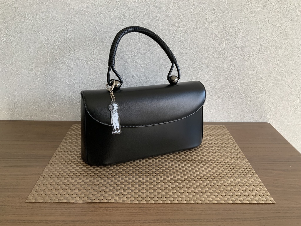 不潔で不気味な子どもアクキー