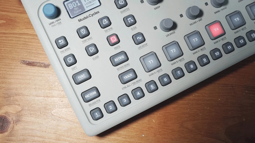 Elektron Model:Cycles パターン制作 実践ガイド 2冊セット『 導入・基本編 』『 応用編 』 | 打ち込み操作 から パフォーマンスまで