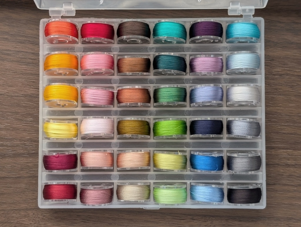 レーヨン刺繍糸 基本の36色セット(手縫い・ミシン兼用)※お一人様2個まで