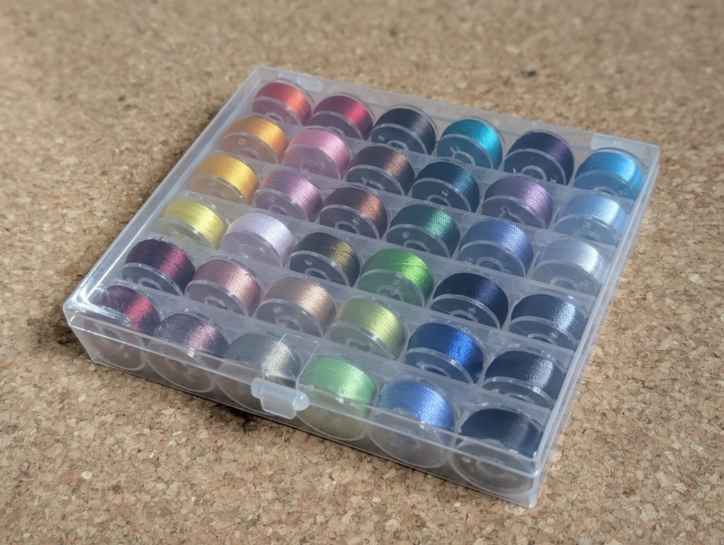 レーヨン刺繍糸 基本の36色セット(手縫い・ミシン兼用)※お一人様2個まで