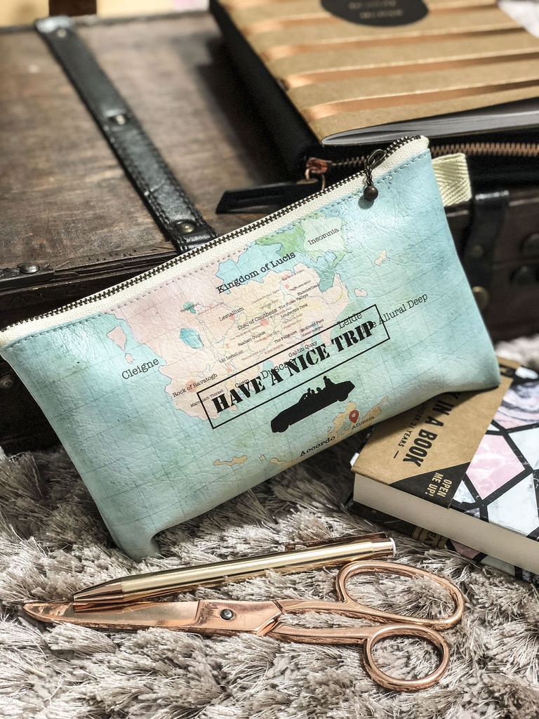 レザーフラットポーチ