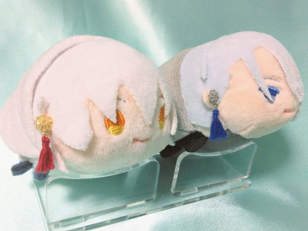 ピアス型アクセサリー