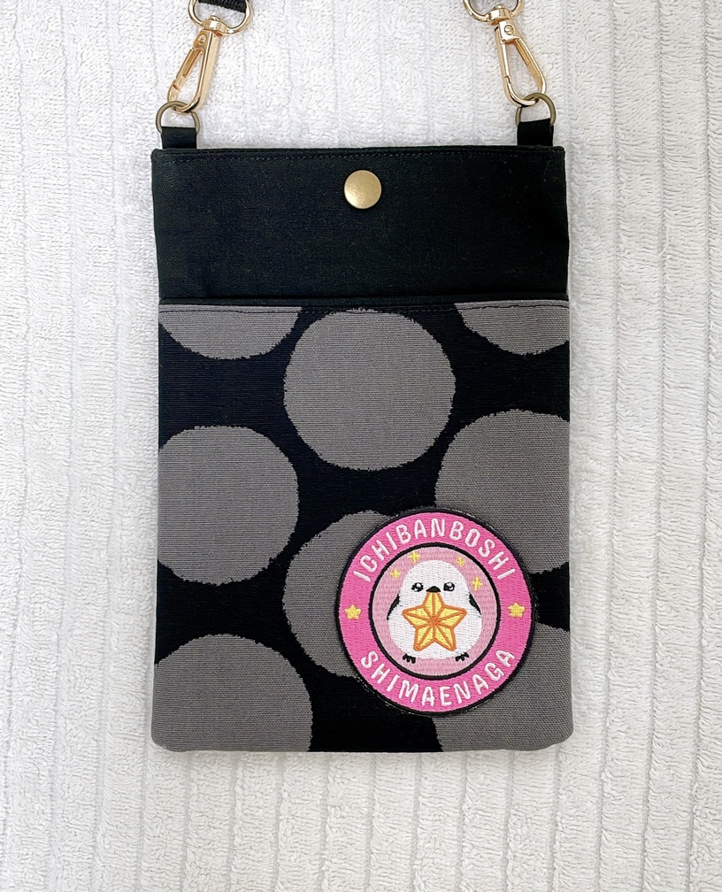 シマエナガ スマホショルダー(灰水玉)