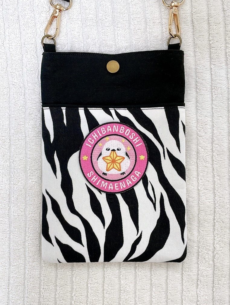 シマエナガ スマホショルダー(ゼブラ)