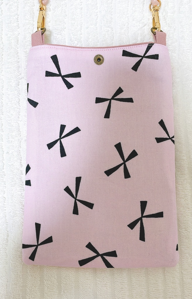 シマエナガ スマホショルダー(りぼん)