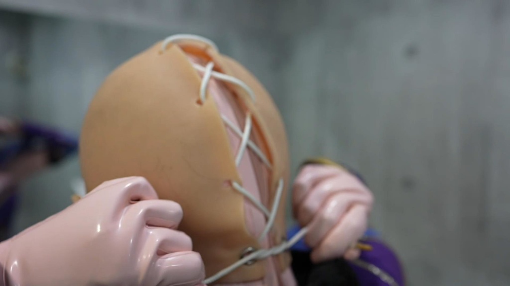 衣装着替え(肌タイツ&ラバータイツ)のメイキング映像(くみっきー・Kumiki)