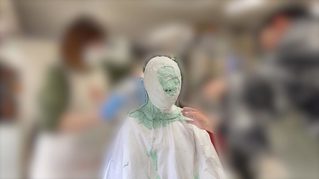 顔の型取り動画(ティナ)