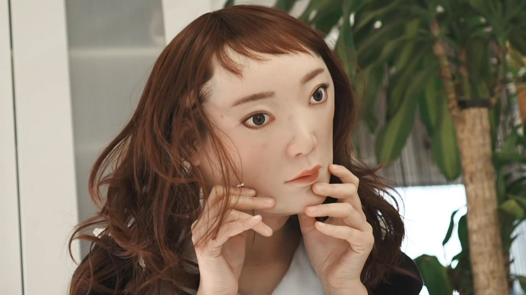 マスク着脱オフショット(ティナ)