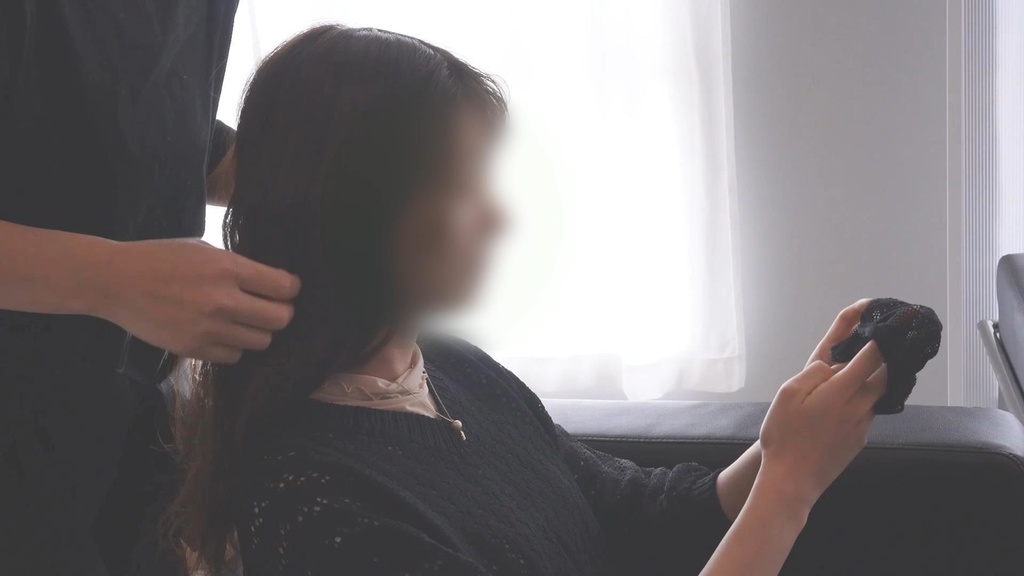 【オフショット】警察から追われている友人のスパイに私の顔を貸すはめに...編