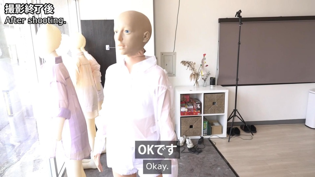 【オフショット】ショーウィンドウのトップモデル編