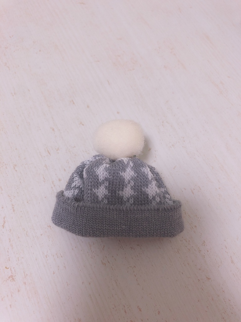 おまんじゅう　お帽子　派手派手グレー