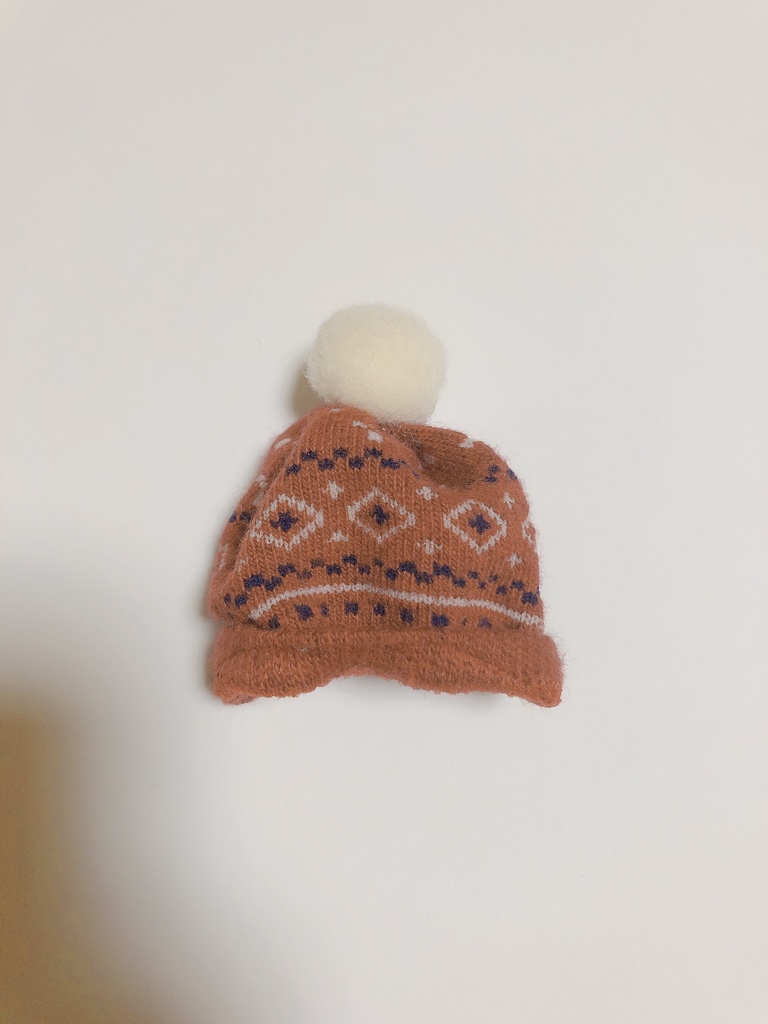 おまんじゅう　お帽子　おしゃれレッド