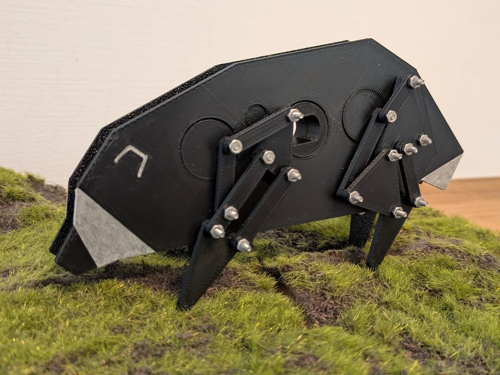 たぬき歩行模型(展示作品)