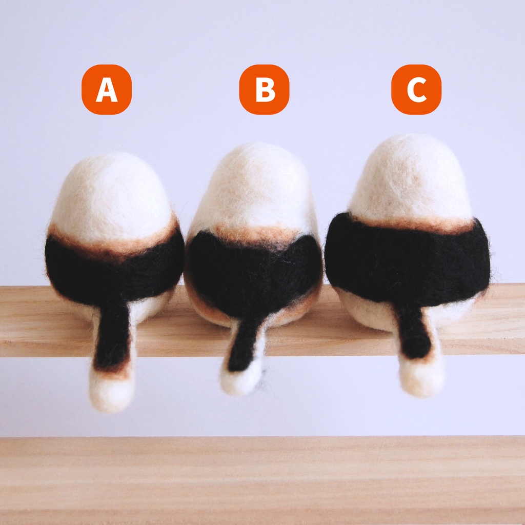 ふわふわシマエナガ 【羊毛フェルト】