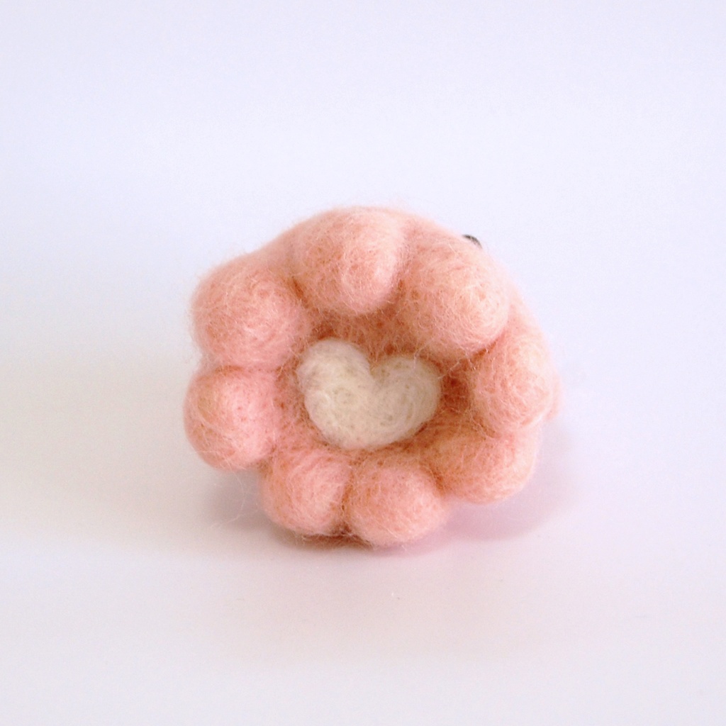 ふわふわメンダコ 【羊毛フェルト】